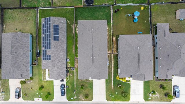 313 McLintock RD, Jarrell, TX 76537