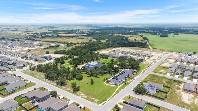 313 McLintock RD, Jarrell, TX 76537
