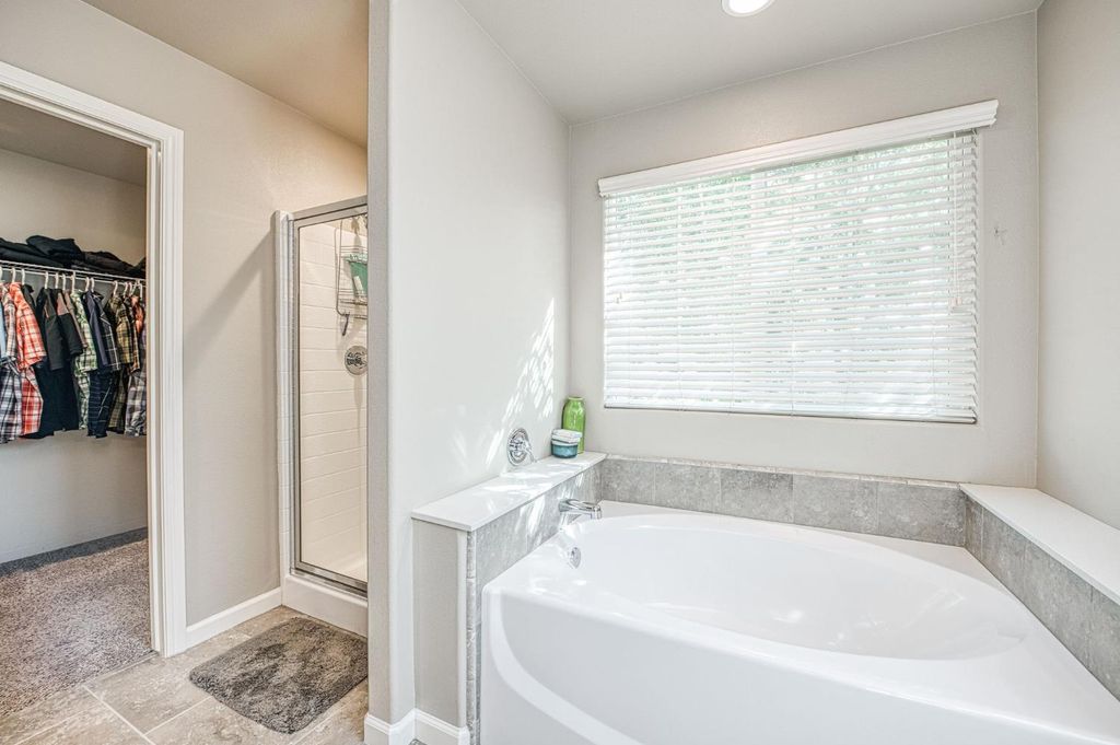 Image 25 of property listing at 3683 Friendship Lane, Clovis, CA 93619