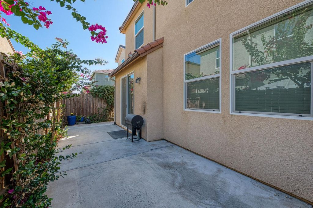 Image 32 of property listing at 3683 Friendship Lane, Clovis, CA 93619