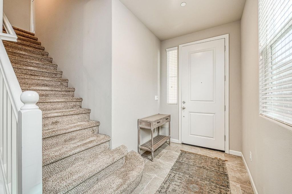 Image 6 of property listing at 3683 Friendship Lane, Clovis, CA 93619