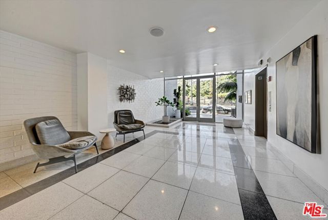 7560 Hollywood Boulevard 106, Los Angeles, CA 90046