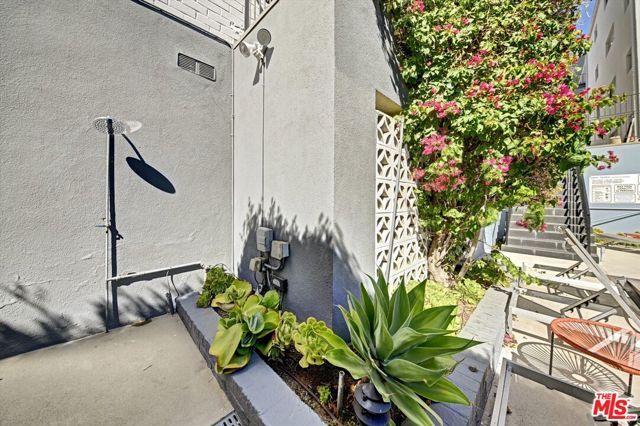 7560 Hollywood Boulevard 106, Los Angeles, CA 90046