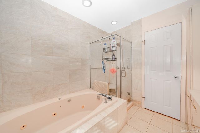 2572 S Saint Marks Avenue, Bellmore, NY 11710