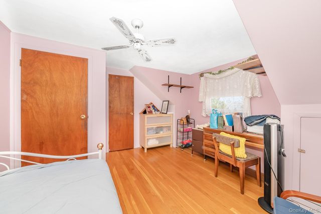 2572 S Saint Marks Avenue, Bellmore, NY 11710