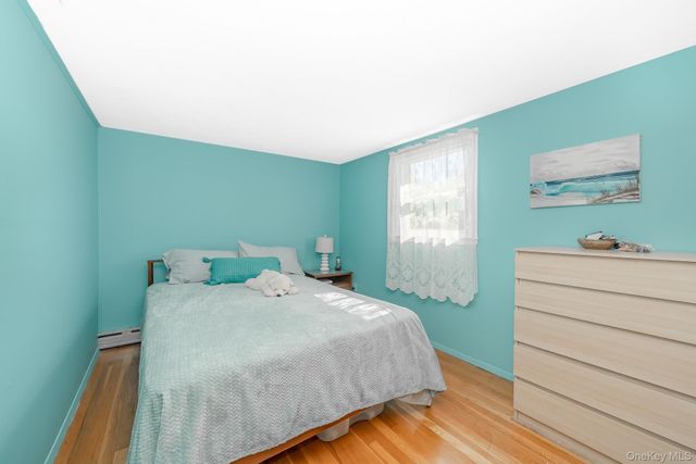 2572 S Saint Marks Avenue, Bellmore, NY 11710