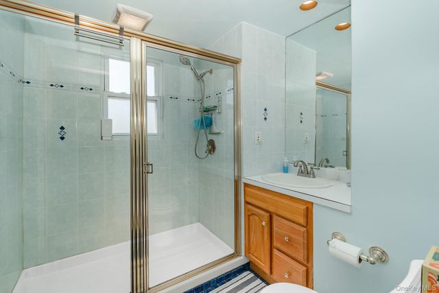 2572 S Saint Marks Avenue, Bellmore, NY 11710