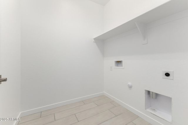 18582 E HELIAN Drive, Gold Canyon, AZ 85118