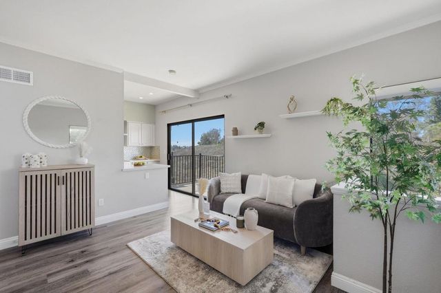 8642 Converse, San Diego, CA 92123