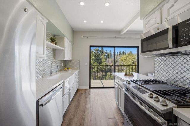 8642 Converse, San Diego, CA 92123