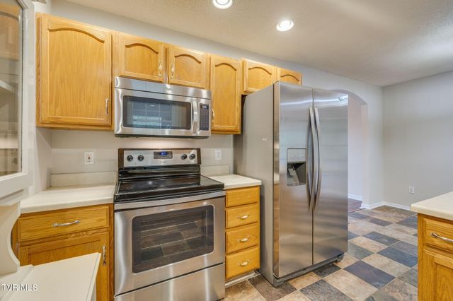 216 Lindas Way, Bristol, TN 37620