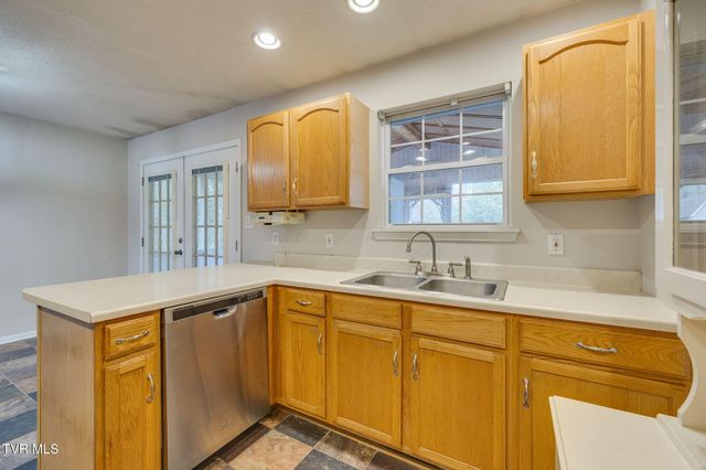 216 Lindas Way, Bristol, TN 37620