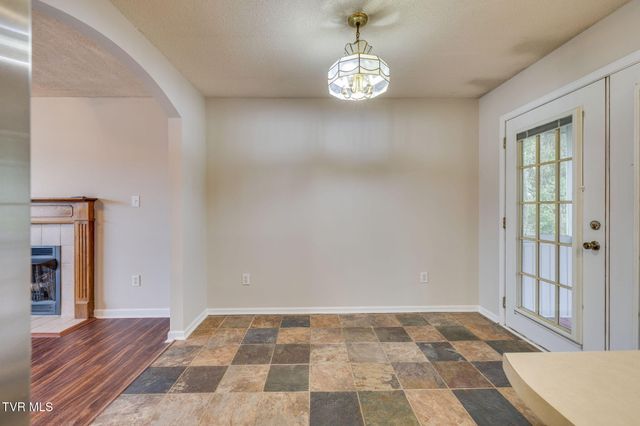 216 Lindas Way, Bristol, TN 37620