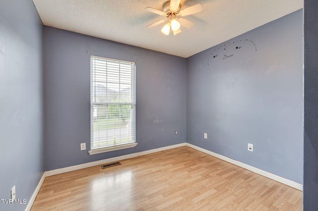 216 Lindas Way, Bristol, TN 37620