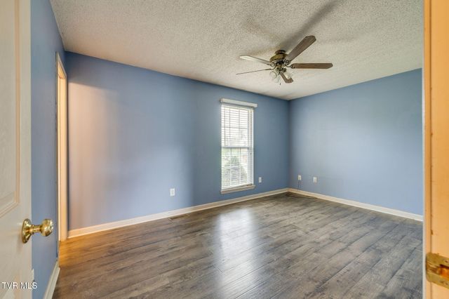 216 Lindas Way, Bristol, TN 37620