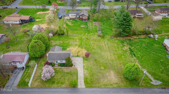 216 Lindas Way, Bristol, TN 37620