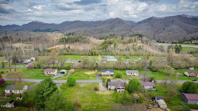 216 Lindas Way, Bristol, TN 37620