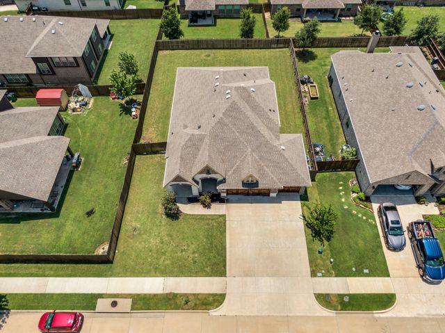350 Windsor Street, Waxahachie, TX 75165