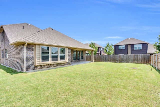 350 Windsor Street, Waxahachie, TX 75165