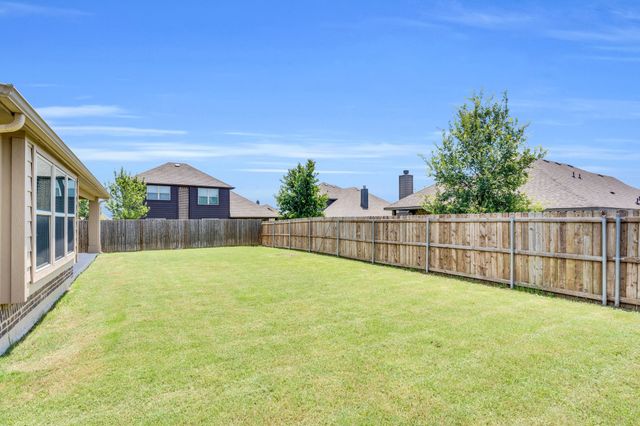 350 Windsor Street, Waxahachie, TX 75165