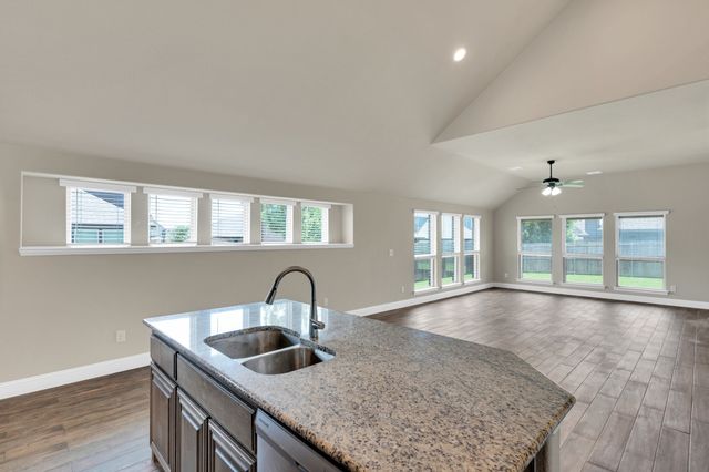 350 Windsor Street, Waxahachie, TX 75165