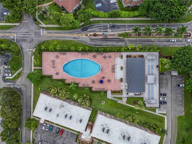 10769 W Clairmont Circle 102, Tamarac, FL 33321