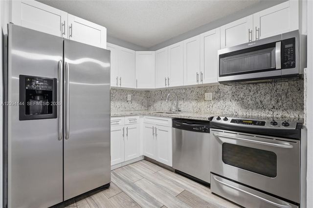 10769 W Clairmont Circle 102, Tamarac, FL 33321