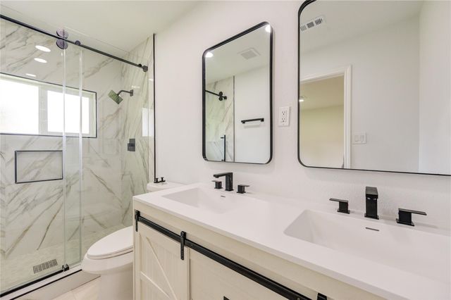 863 Marcolin Street, Houston, TX 77088