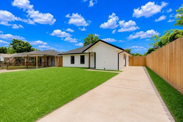 863 Marcolin Street, Houston, TX 77088