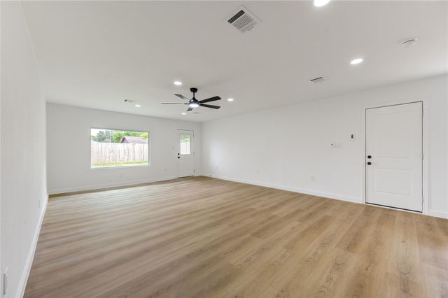 863 Marcolin Street, Houston, TX 77088