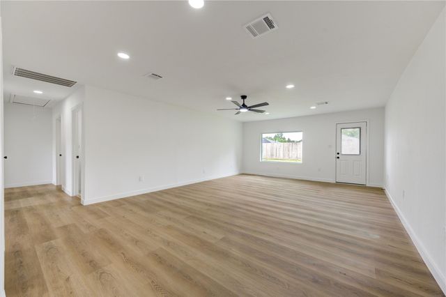 863 Marcolin Street, Houston, TX 77088