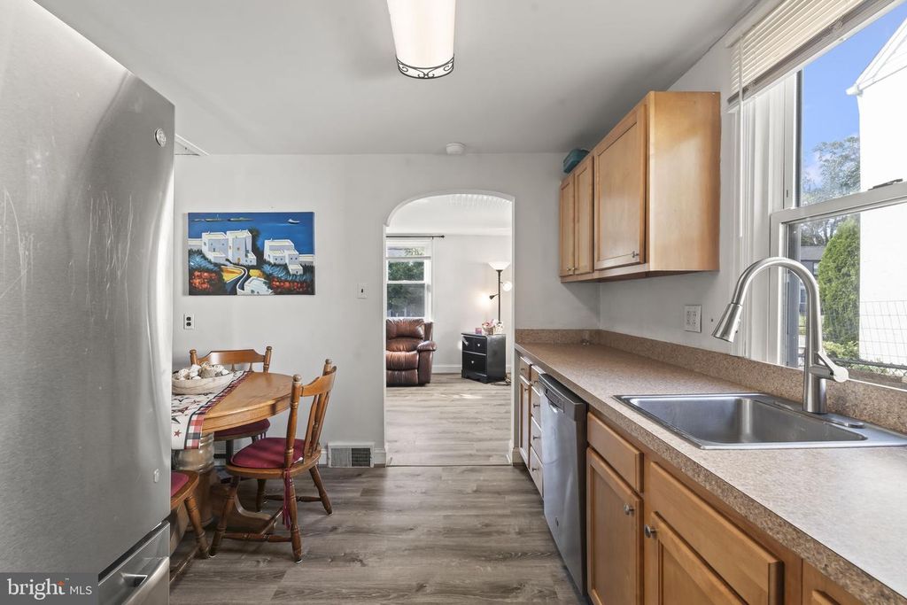 467 EVERGREEN AVE, PHILADELPHIA, PA 19128 — photo 5