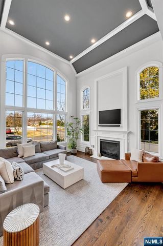 37 Glenfair Road, Glen Rock, NJ 07452