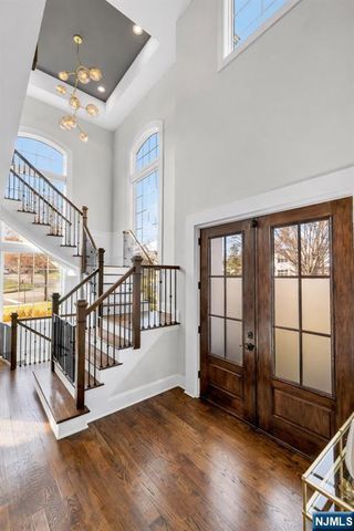 37 Glenfair Road, Glen Rock, NJ 07452