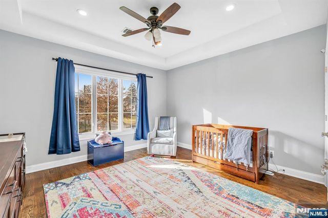 37 Glenfair Road, Glen Rock, NJ 07452