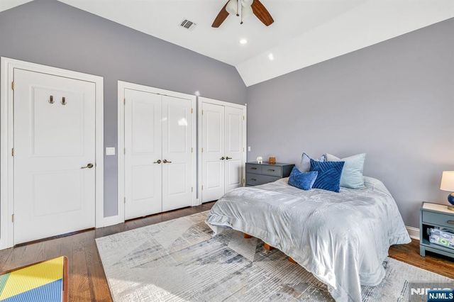 37 Glenfair Road, Glen Rock, NJ 07452