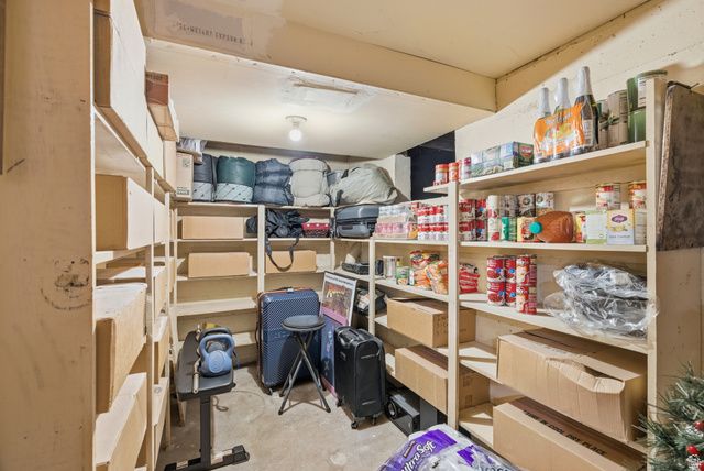 328 E 100 N, Clearfield, UT 84015
