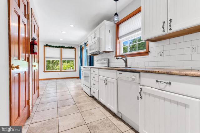 830 DELSEA DR, Franklinville, NJ 08322