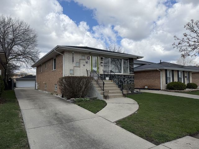 18052 Soleri Drive, Country Club Hills, IL 60478