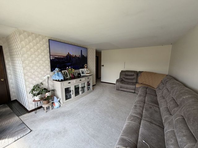 18052 Soleri Drive, Country Club Hills, IL 60478