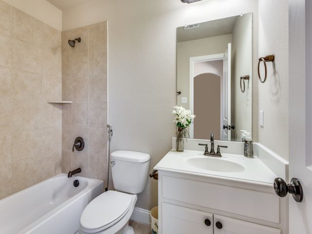 10800 Sexton Drive, Mckinney, TX 75072