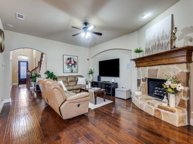 10800 Sexton Drive, Mckinney, TX 75072