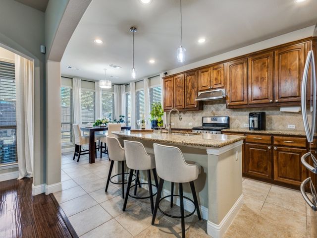 10800 Sexton Drive, Mckinney, TX 75072