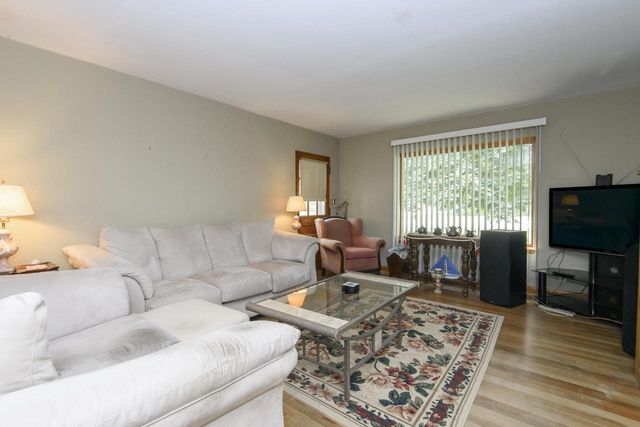9610 N Cedarburg ROAD, Mequon, WI 53092