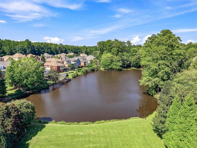 1044 Meadow Club Court, Suwanee, GA 30024