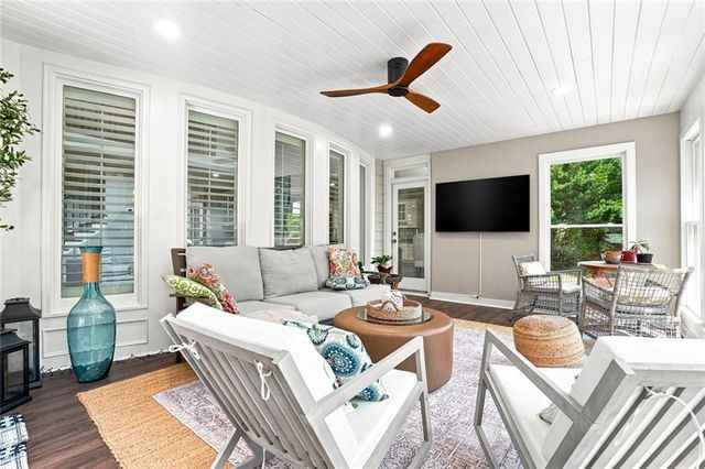 1044 Meadow Club Court, Suwanee, GA 30024