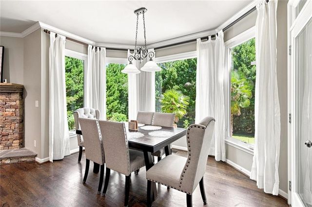 1044 Meadow Club Court, Suwanee, GA 30024