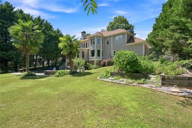 1044 Meadow Club Court, Suwanee, GA 30024