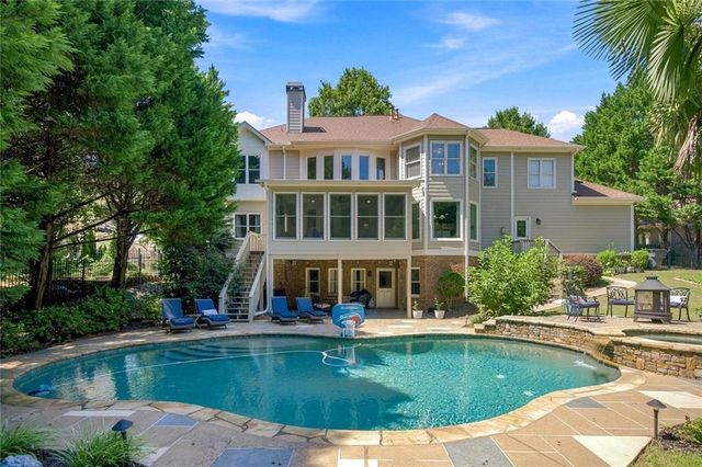 1044 Meadow Club Court, Suwanee, GA 30024