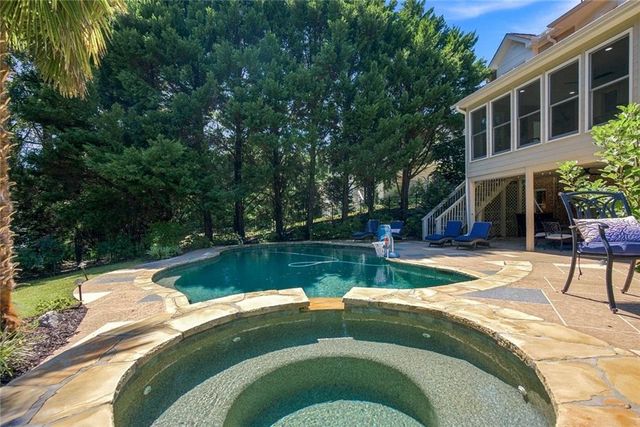 1044 Meadow Club Court, Suwanee, GA 30024